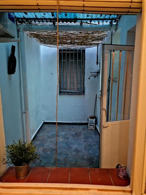 Sebastian Elcano, Apartamento Para 2 Con Terraza, Metro Embajadores 马德里 外观 照片